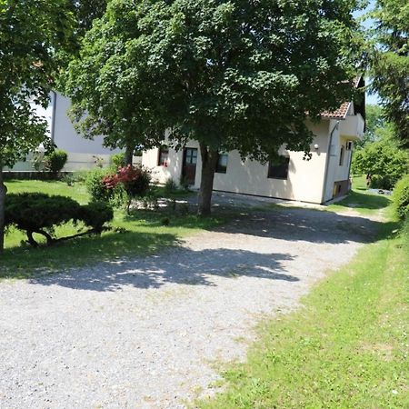 Maple Place Velika Gorica Luaran gambar